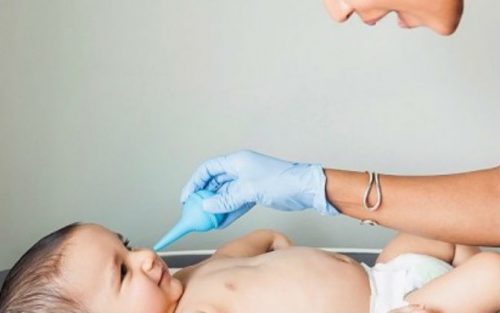 cách trị sổ mũi cho trẻ