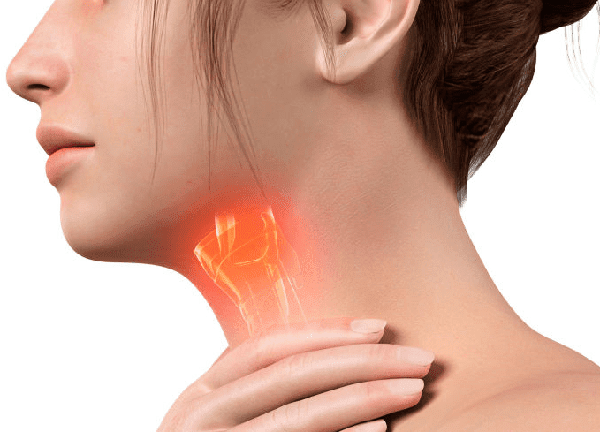 Chữa viêm họng không đúng cách khiến bệnh tái phát nhiều lần, gây ra nhiều biến chứng nguy hiểm.