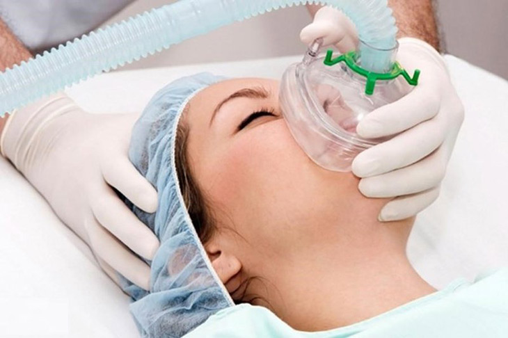 Suy hô hấp là biến chứng nguy hiểm của bệnh viêm họng cấp Suy hô hấp là biến chứng nguy hiểm của bệnh viêm họng cấp