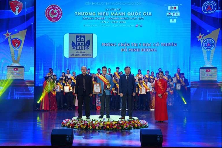 Nhà thuốc Đỗ Minh Đường lọt Top 10 thương hiệu mạnh Quốc gia năm 2024